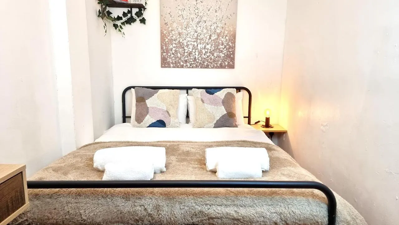 런던 3 Bed Flat O2 Arena Dyson House 아파트 영국