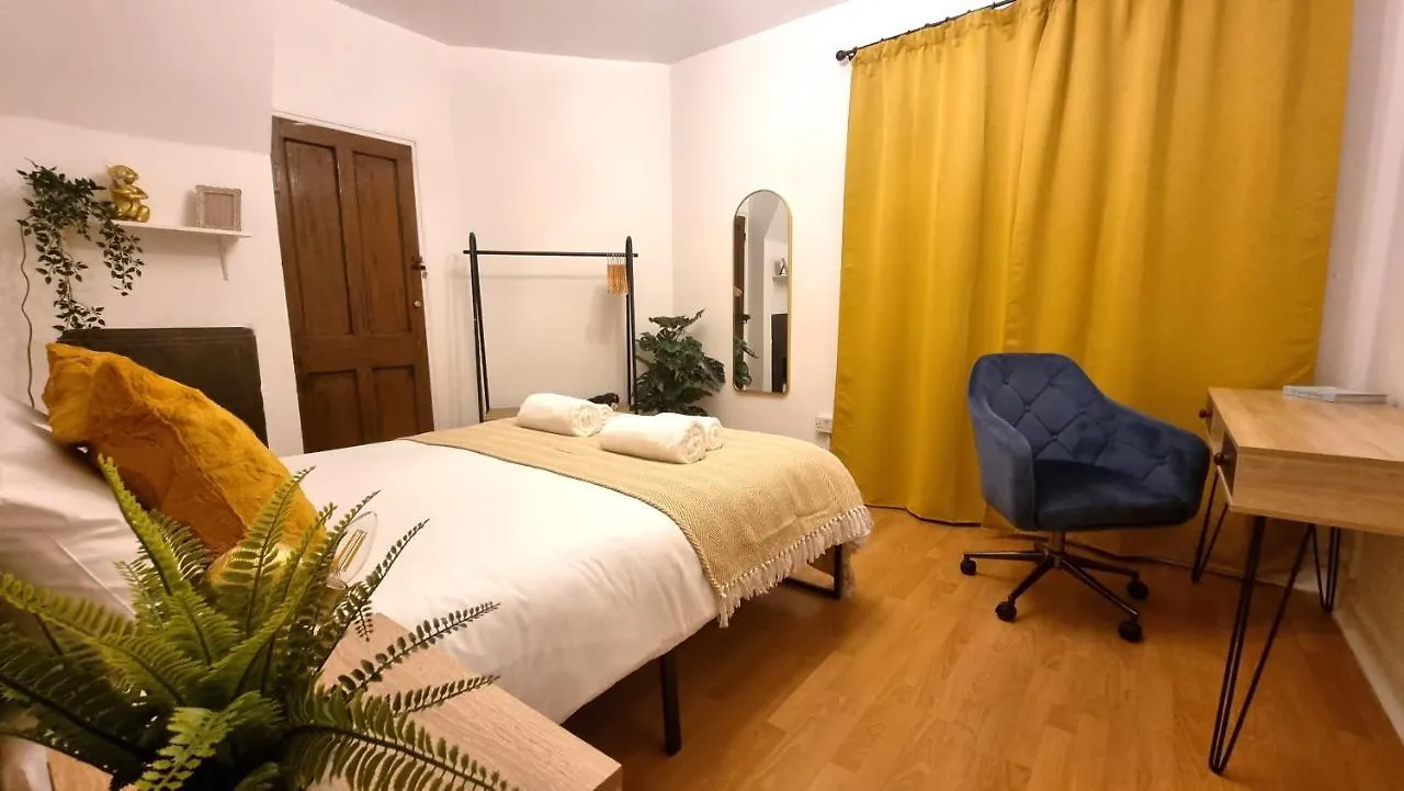 런던 3 Bed Flat O2 Arena Dyson House 아파트 0*,  영국