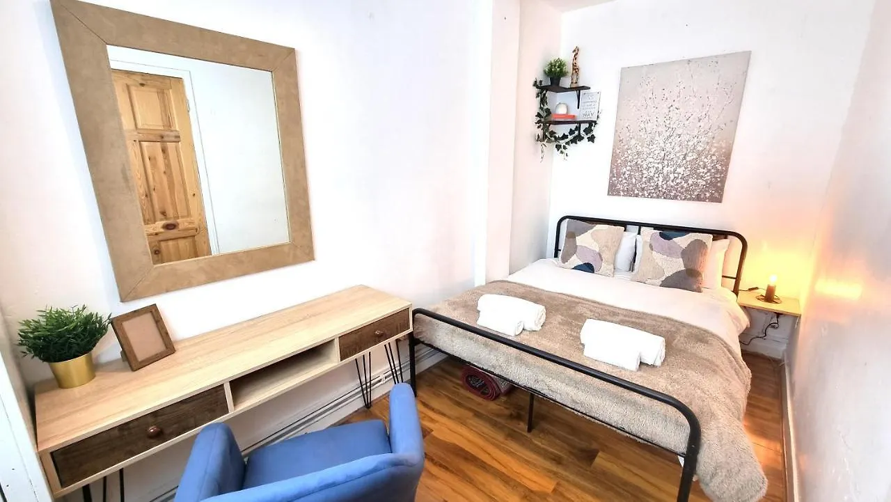 런던 3 Bed Flat O2 Arena Dyson House 아파트 0*,